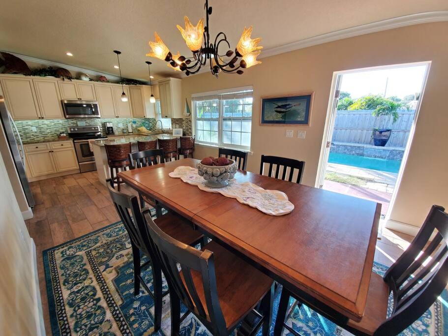 Bahamian Cottage - Heated Pool Walk To The Beach Cocoa Beach Esterno foto
