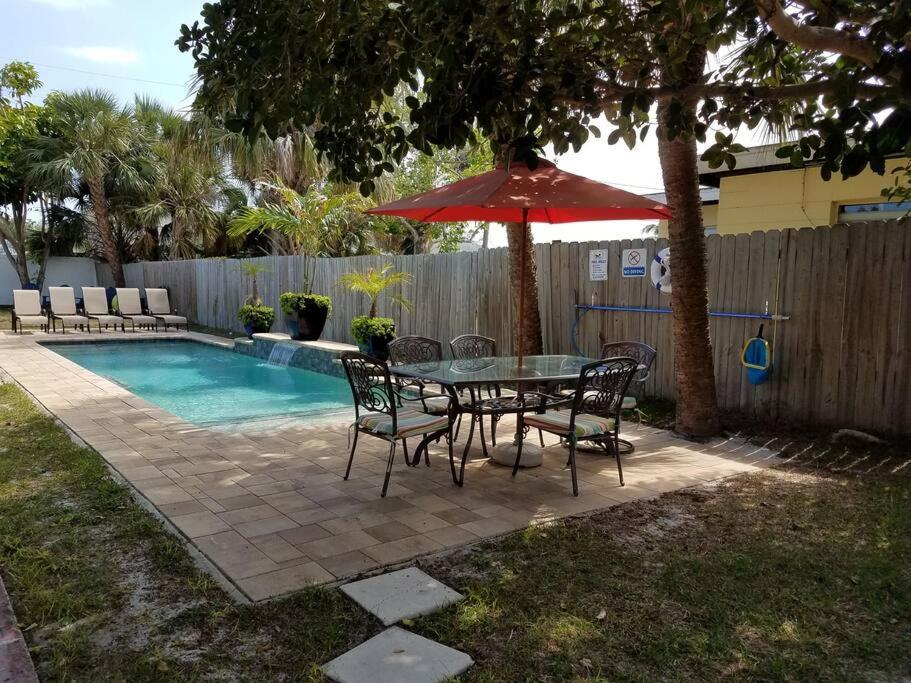 Bahamian Cottage - Heated Pool Walk To The Beach Cocoa Beach Esterno foto